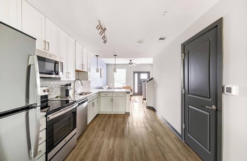 Northwest Pensacola Apartment | Landing | Beautiful 3BD, Rooftop Lounge, Gym