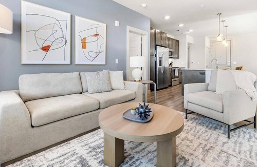 Southwest Raleigh Apartment | Landing | Beautiful Studio in Caraleigh