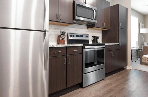 Chesterfield Apartment | Landing | Beautiful 2BD, Gym, Clubhouse