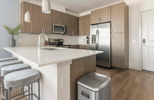 Biggar Apartment | Landing | Beautiful 1BD, Gym, Clubhouse