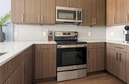 Biggar Apartment | Landing | Beautiful 1BD, Gym, Clubhouse