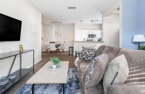 Murfreesboro Apartment | Landing | Beautiful 1BD, Clubhouse, Gym
