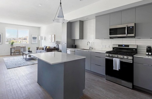 Rhodes Ranch Apartment | Landing | Beautiful 1BD, Rooftop Lounge, Clubhouse