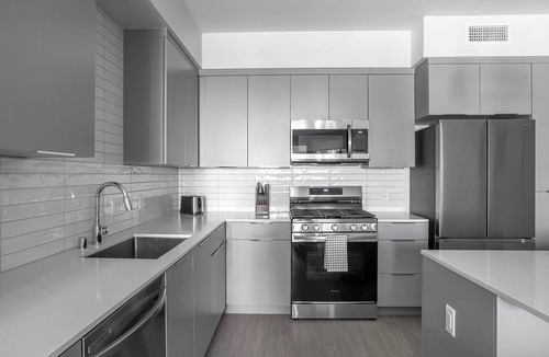 Rhodes Ranch Apartment | Landing | Beautiful 1BD, Courtyard, Gym