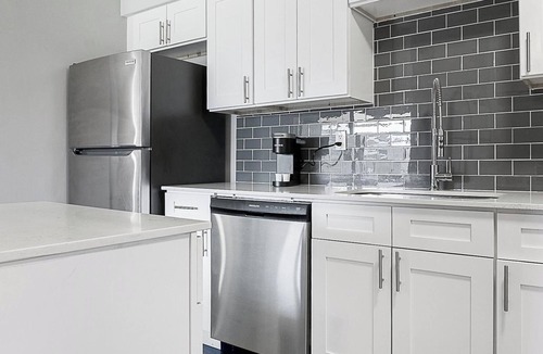 Indianapolis Apartment | Landing | Chic 1BD, Courtyard, Pool