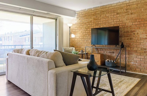 Indianapolis Apartment | Landing | Chic 1BD, Courtyard, Pool