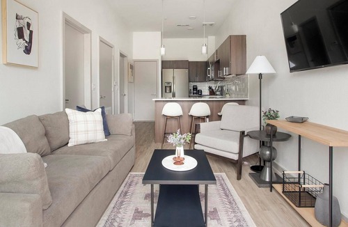 Rosedale Apartment | Landing | Chic 1BD, Courtyard, Gym