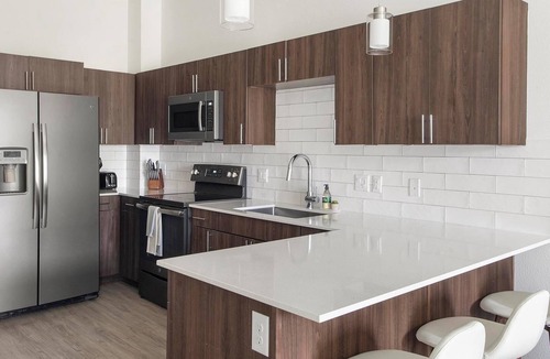 Rosedale Apartment | Landing | Chic 1BD, Courtyard, Gym