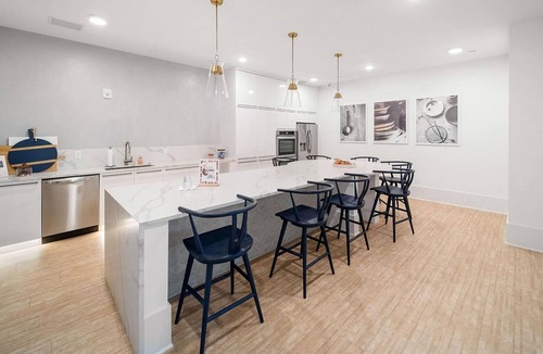 Rural Estates Apartment | Landing | Chic 1BD, Courtyard, Clubhouse