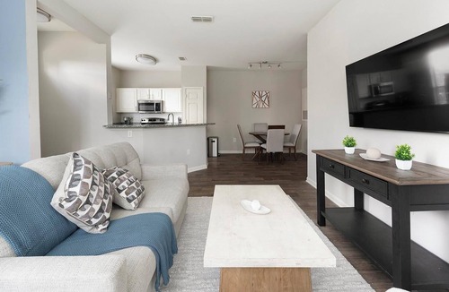 Murfreesboro Apartment | Landing | Chic 1BD, Gym, Clubhouse