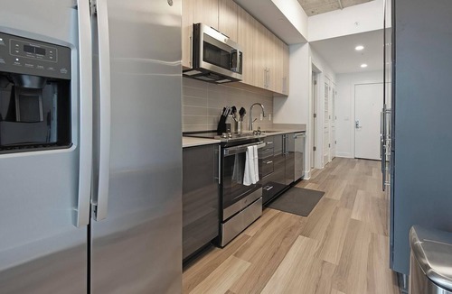 Baileys Crossroads Apartment | Landing | Chic 1BD, Game Room, Gym