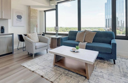 Baileys Crossroads Apartment | Landing | Chic 1BD, Game Room, Gym