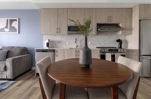 Overtown Apartment | Landing | Chic 1BD, Pool