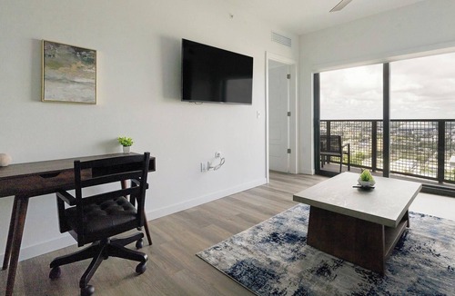 Overtown Apartment | Landing | Chic 1BD, Pool