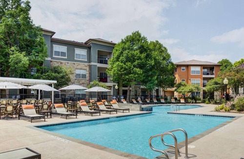 Richmond Apartment | Landing | Chic 1BD, Pool, Clubhouse
