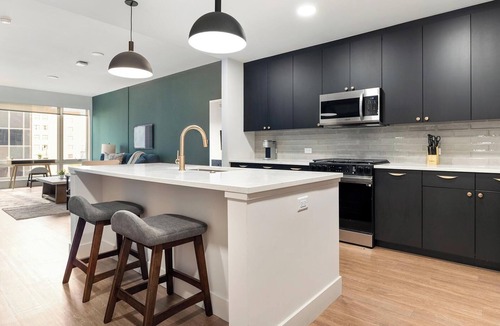 Uptown Apartment | Landing | Chic 1BD, Rooftop Lounge, Gym
