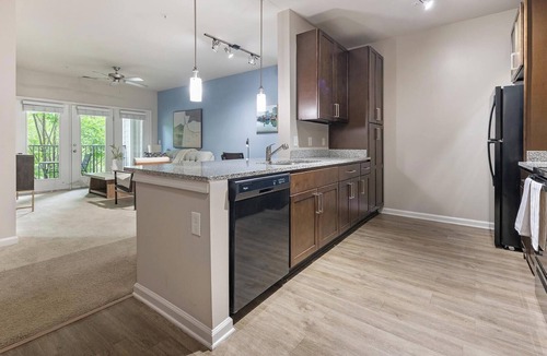 Manassas Park Apartment | Landing | Chic 1BD, Pool, Gym