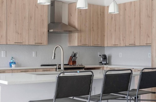 Crestline Heights Apartment | Landing | Chic 1BD, Gym, Clubhouse