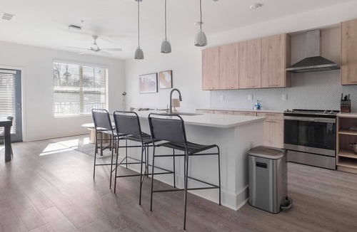 Crestline Heights Apartment | Landing | Chic 1BD, Gym, Clubhouse