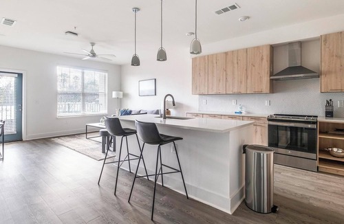 Crestline Heights Apartment | Landing | Chic 1BD, Pool, Clubhouse