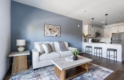 Prescott Valley Apartment | Landing Chic 1BD Gym Pool