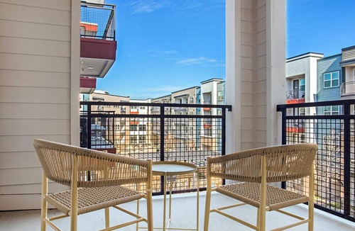 Montopolis Apartment | Landing | Chic 2BD, Courtyard, Pool