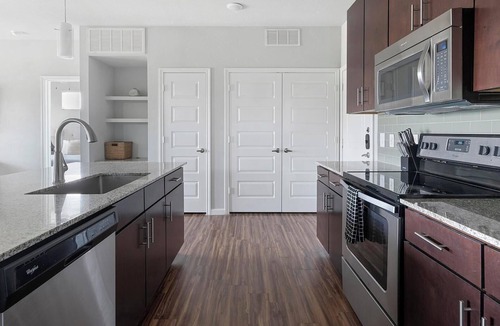 Austin Apartment | Landing | Chic 2BD, Courtyard, Gym