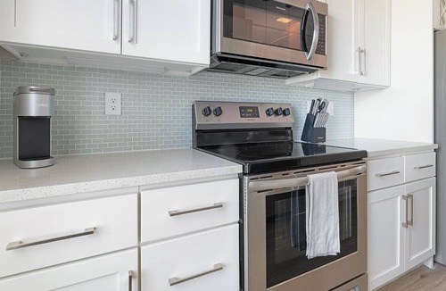 Rural Estates Apartment | Landing | Chic 2BD, Courtyard, Clubhouse