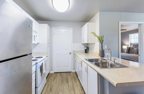 Tallahassee Apartment | Landing | Chic 2BD, Game Room, Clubhouse