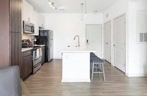 Fairvilla Apartment | Landing | Chic 2BD, Gym, Clubhouse