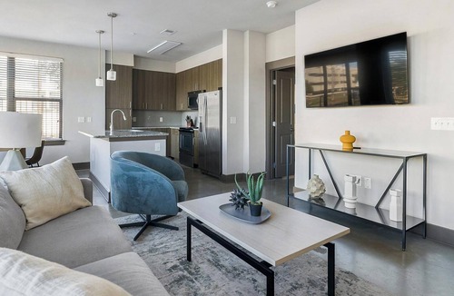 Memorial Apartment | Landing | Chic 2BD, Gym