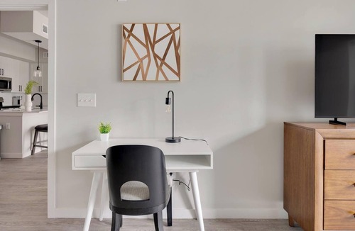 Franklin Apartment | Landing | Chic 2BD in Cool Springs