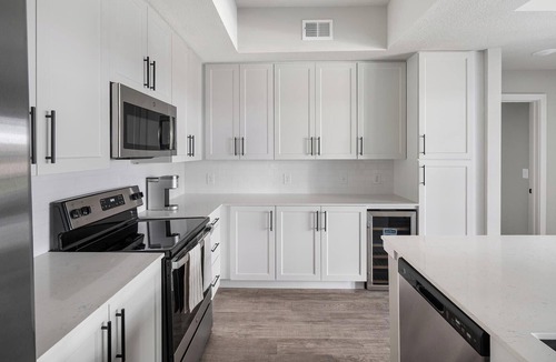 Franklin Apartment | Landing | Chic 2BD in Cool Springs
