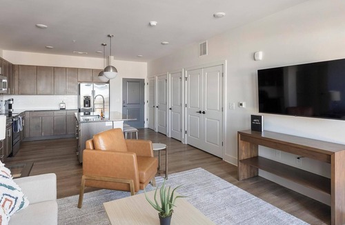 Madison Apartment | Landing | Chic 2BD, Pool, Clubhouse