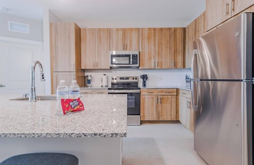 Interchange Square Apartment | Landing | Chic 2BD, Pool, Gym
