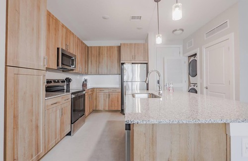 Interchange Square Apartment | Landing | Chic 2BD, Pool, Gym