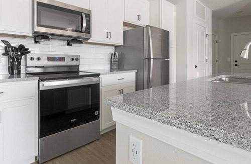 Fort Myers Apartment | Landing | Chic 2BD, Pool