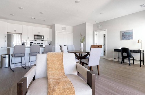 Fort Myers Apartment | Landing | Chic 2BD, Pool