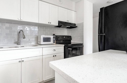 St. Petersburg Apartment | Landing | Chic Studio, Yoga Studio, Clubhouse