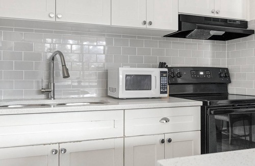 St. Petersburg Apartment | Landing | Chic Studio, Yoga Studio, Clubhouse