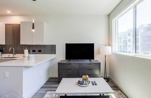Reno/Tahoe Airport Apartment | Landing | Chic Studio, Pool, Clubhouse