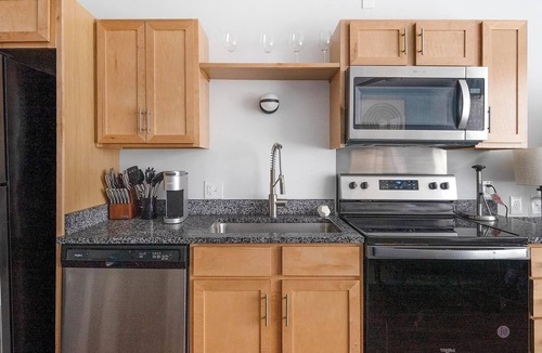 Five Points South Apartment | Landing | Chic Studio, Yoga Studio, Gym