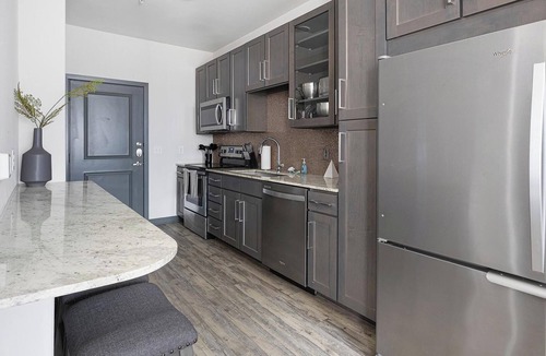 Fort Worth Cultural District Apartment | Landing | Chic Studio, Game Room, Gym
