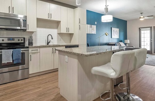 Tropic Apartment | Landing | Incredible 1BD, Pool, Gym