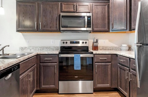Lyman Apartment | Landing | Incredible 1BD, Clubhouse, Gym
