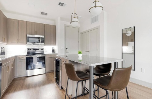 Scofield Farms Apartment | Landing | Incredible 1BD, Gym, Pool