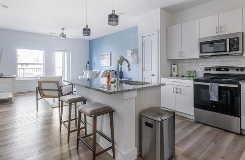 Leander Apartment | Landing Incredible 1BD Pool Gym