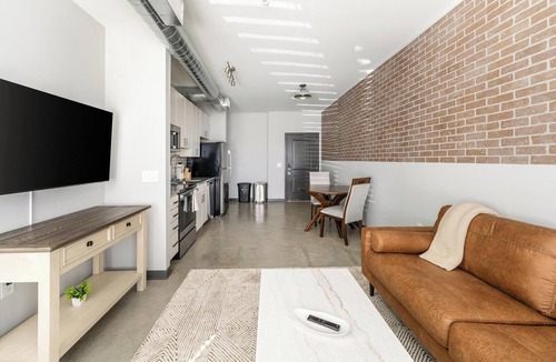 Northwest Pensacola Apartment | Landing | Incredible 1BD, Game Room