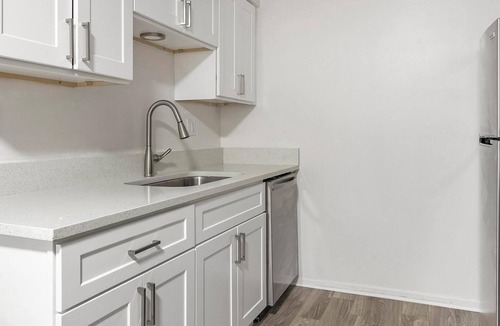 Dunedin Apartment | Landing | Incredible 1BD, Gym