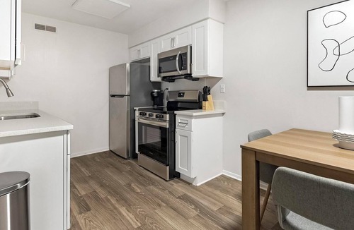 Dunedin Apartment | Landing | Incredible 1BD, Gym